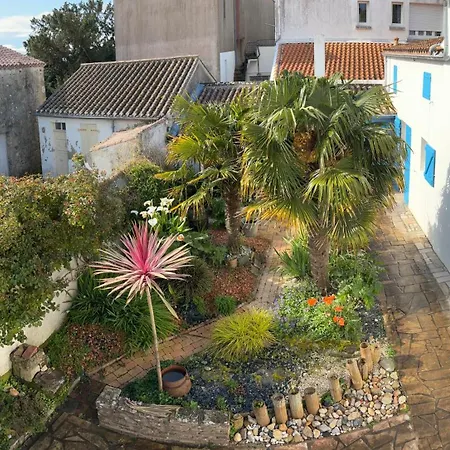 Maison Typique De Pecheur